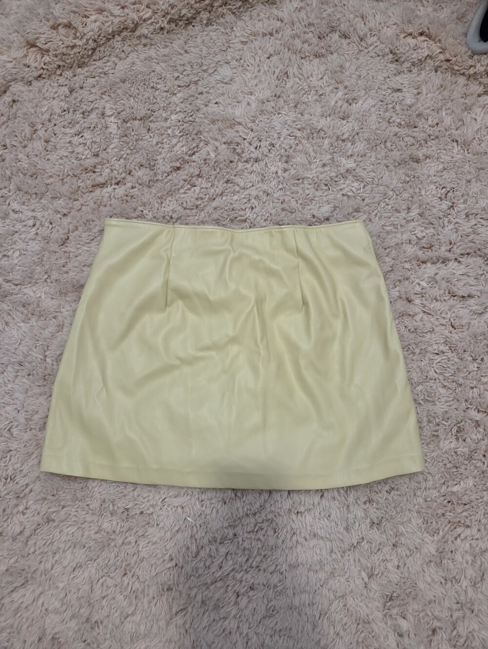 Abercrombie & Fitch Butter yellow Mini Skirt